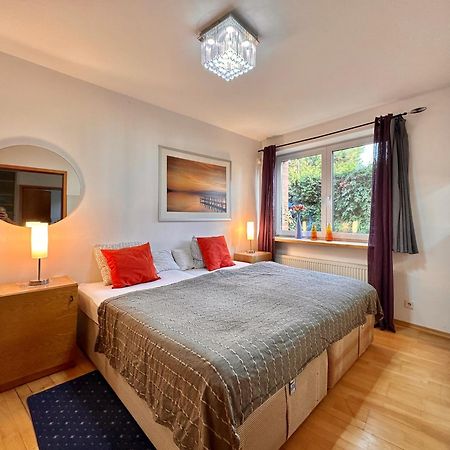 Villa In Bio Garden - You Will Save Money Here Praha Exteriér fotografie