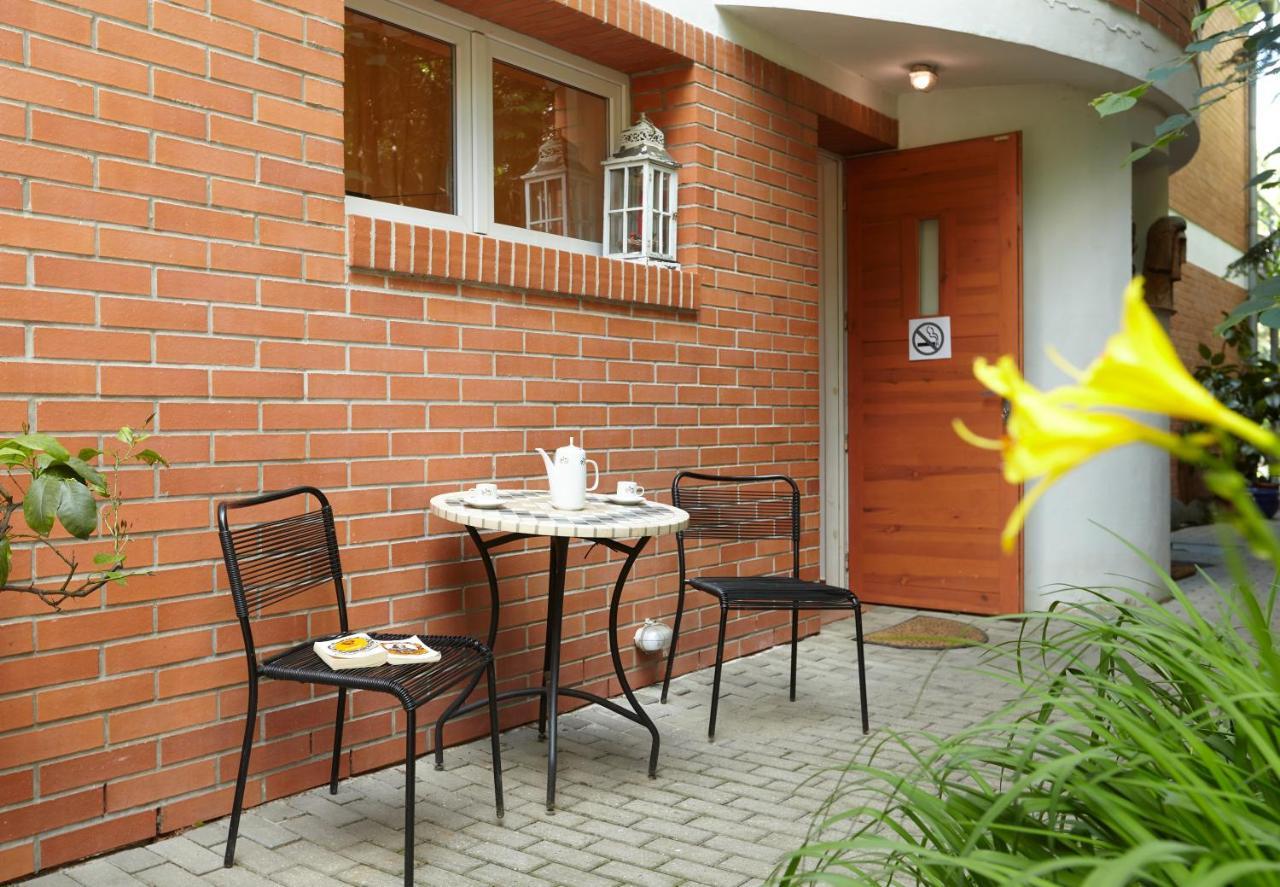 Villa In Bio Garden - You Will Save Money Here Praha Exteriér fotografie